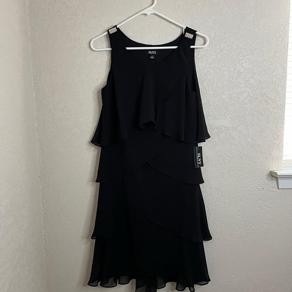 NWT SLNY Fashions size 4 Tiered Chiffon Black Dress - Picture 3 of 7